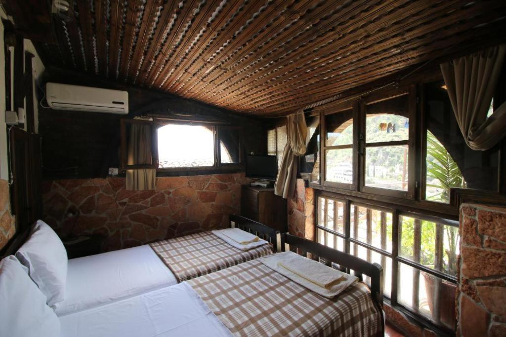 Hotel Nasho Vruho 베라트 외부 사진